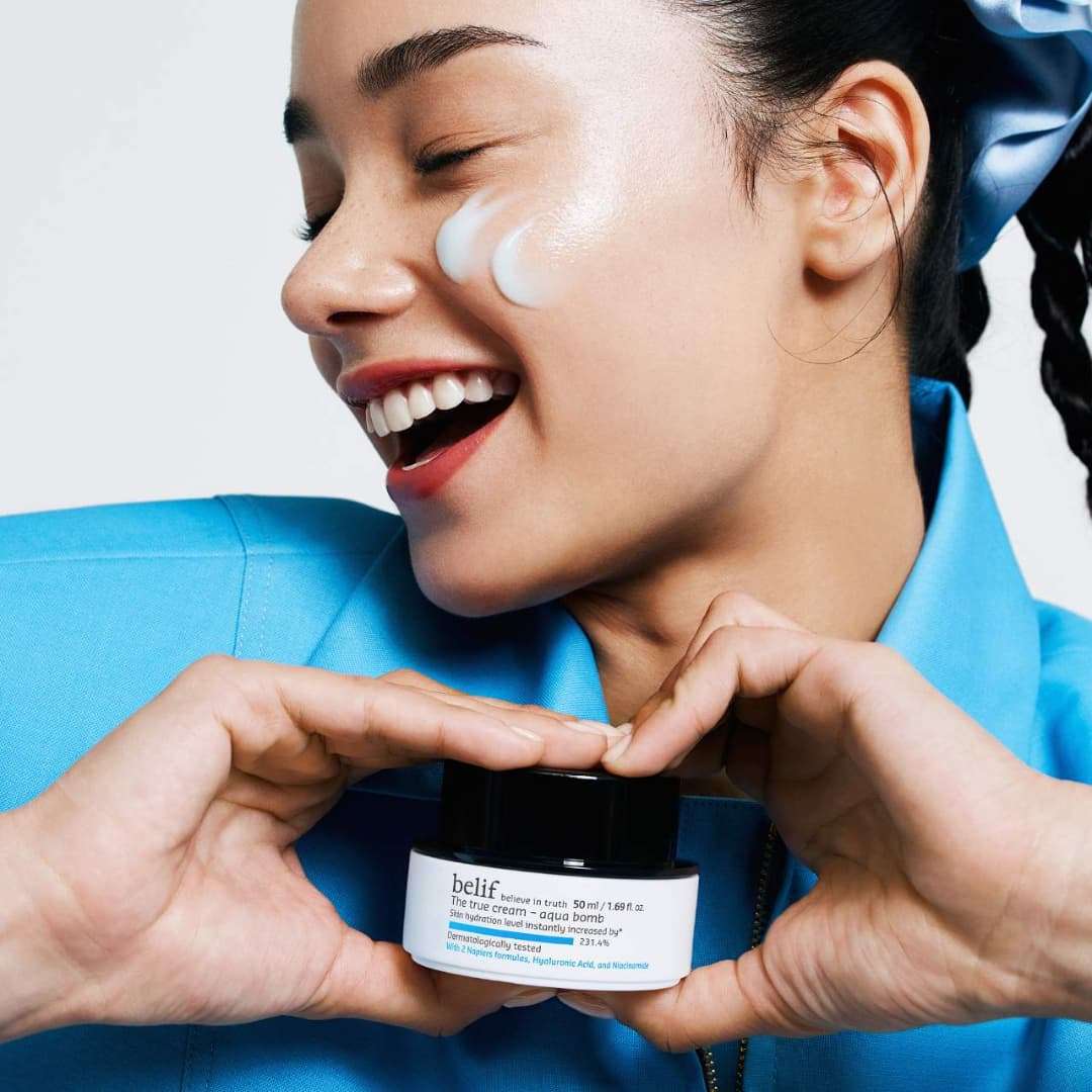 Belif - The True Cream Aqua Bomb con ácido hialurónico y niacinamida - Imagen 3
