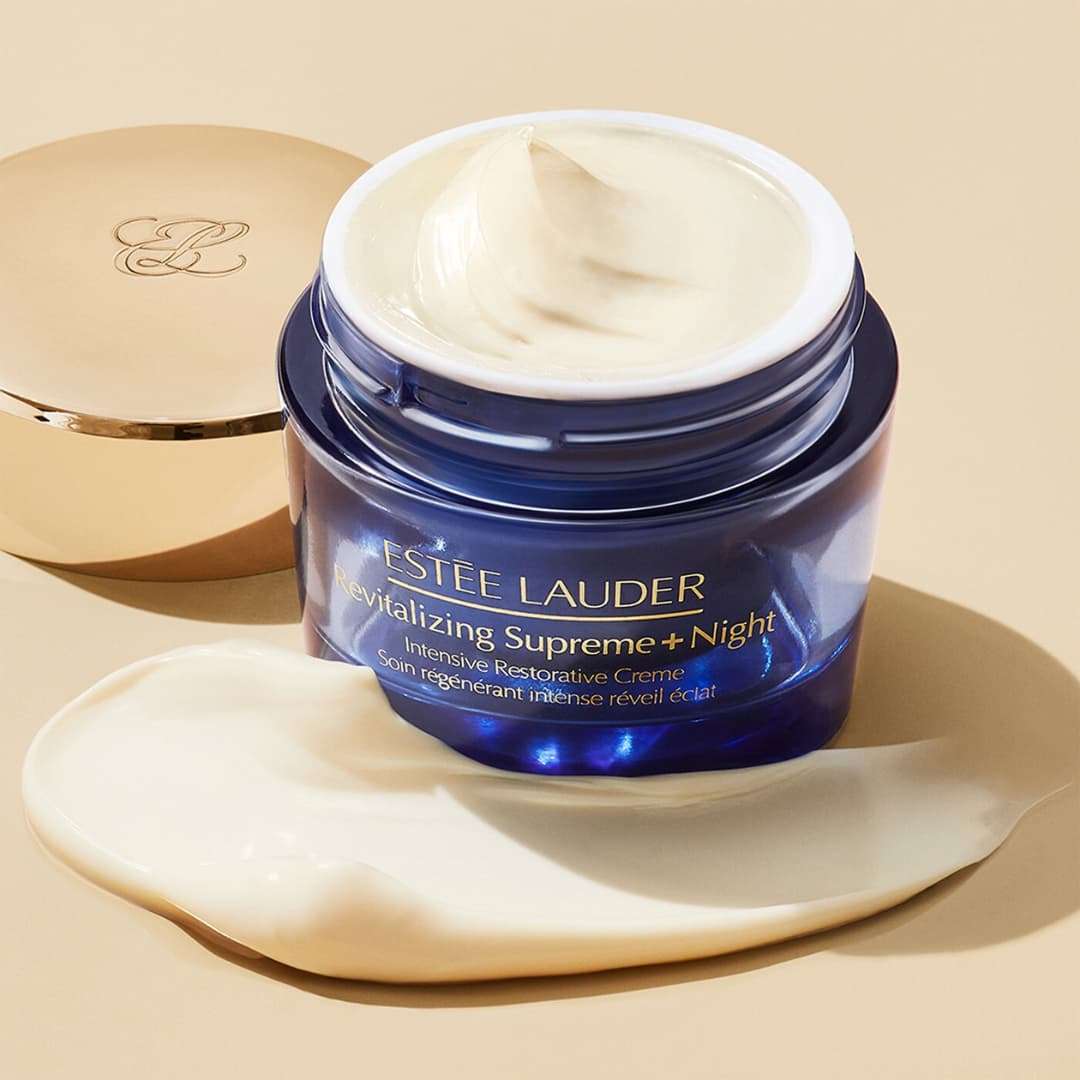 Estée Lauder - Crema reparadora intensiva de noche Revitalizing Supreme+ - Imagen 3