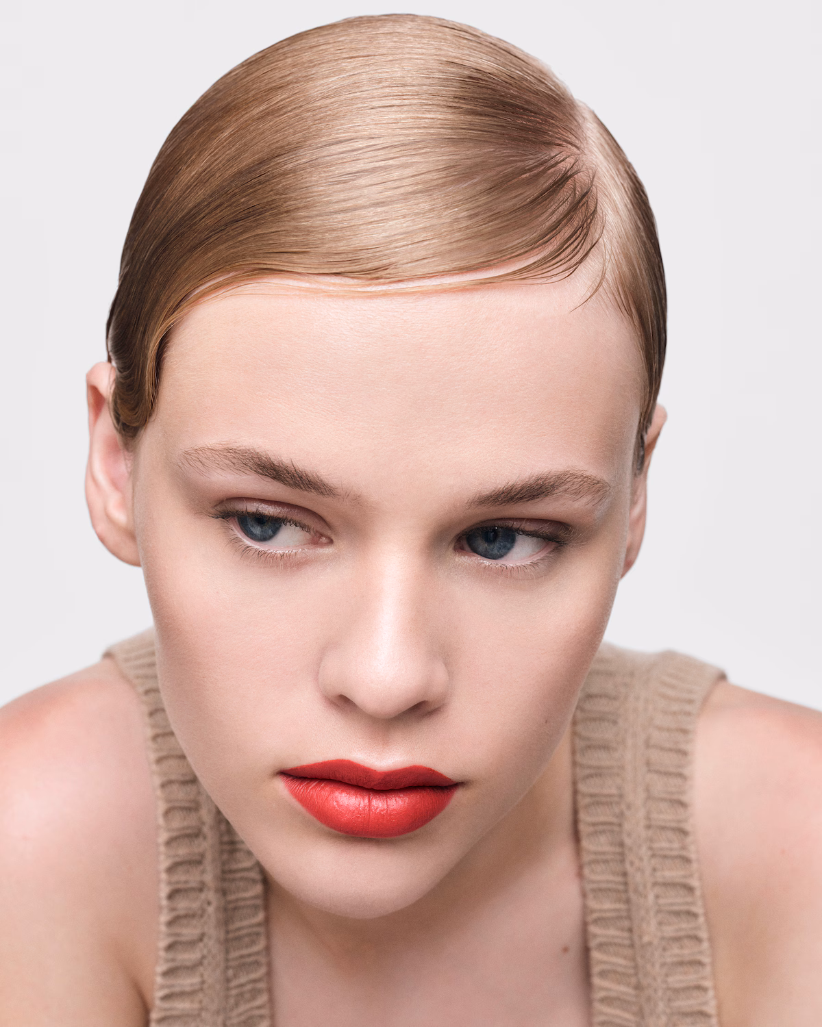 PRADA - Lápiz labial Prada Monochrome Soft Matte Blur - Imagen 2